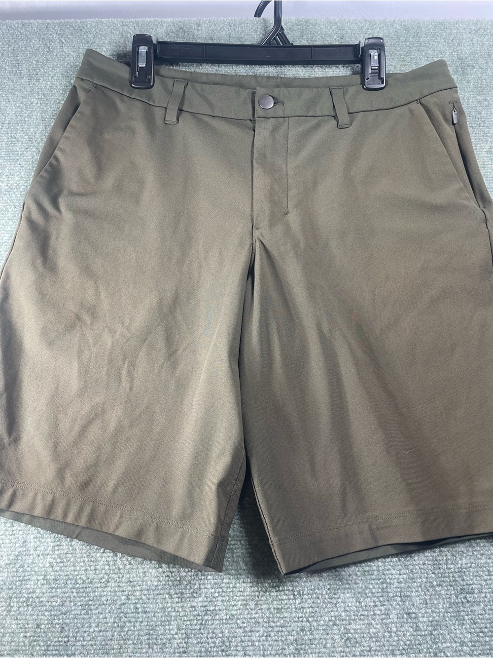 lululemon ABC Men's Olive Performance Flat-Front Shorts